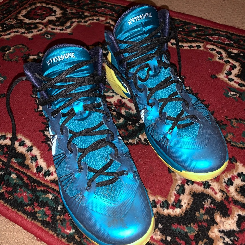 Men’s hyper dunk basketball shoes